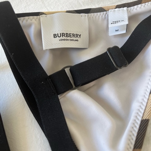 Burberry Bikini - Picture 6 of 10